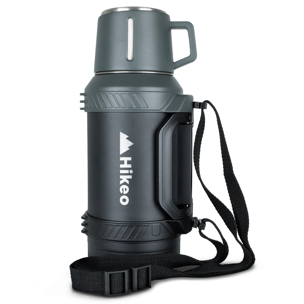 Termo de Acero Inoxidable 1.6 L con Taza y Correa HIKEO — producto en contexto