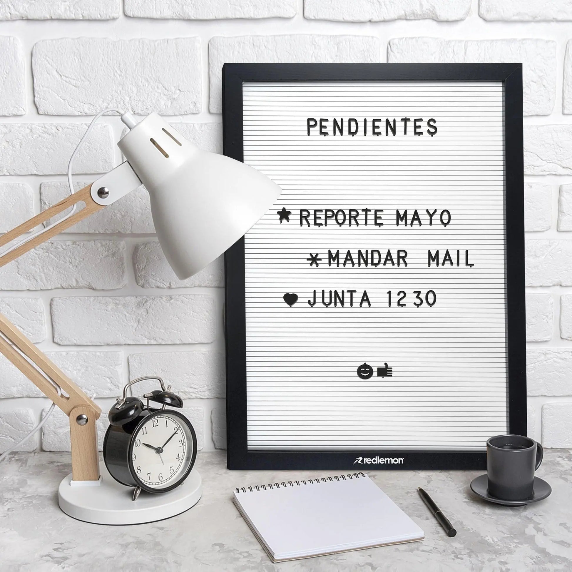 Pizarrón de Madera Vintage 340 Letras Intercambiables - Redlemon